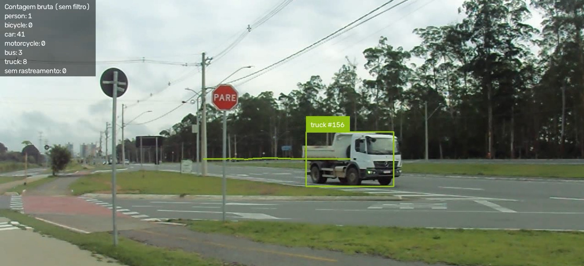 Print real do sistema classificando um caminhão no vídeo de campo